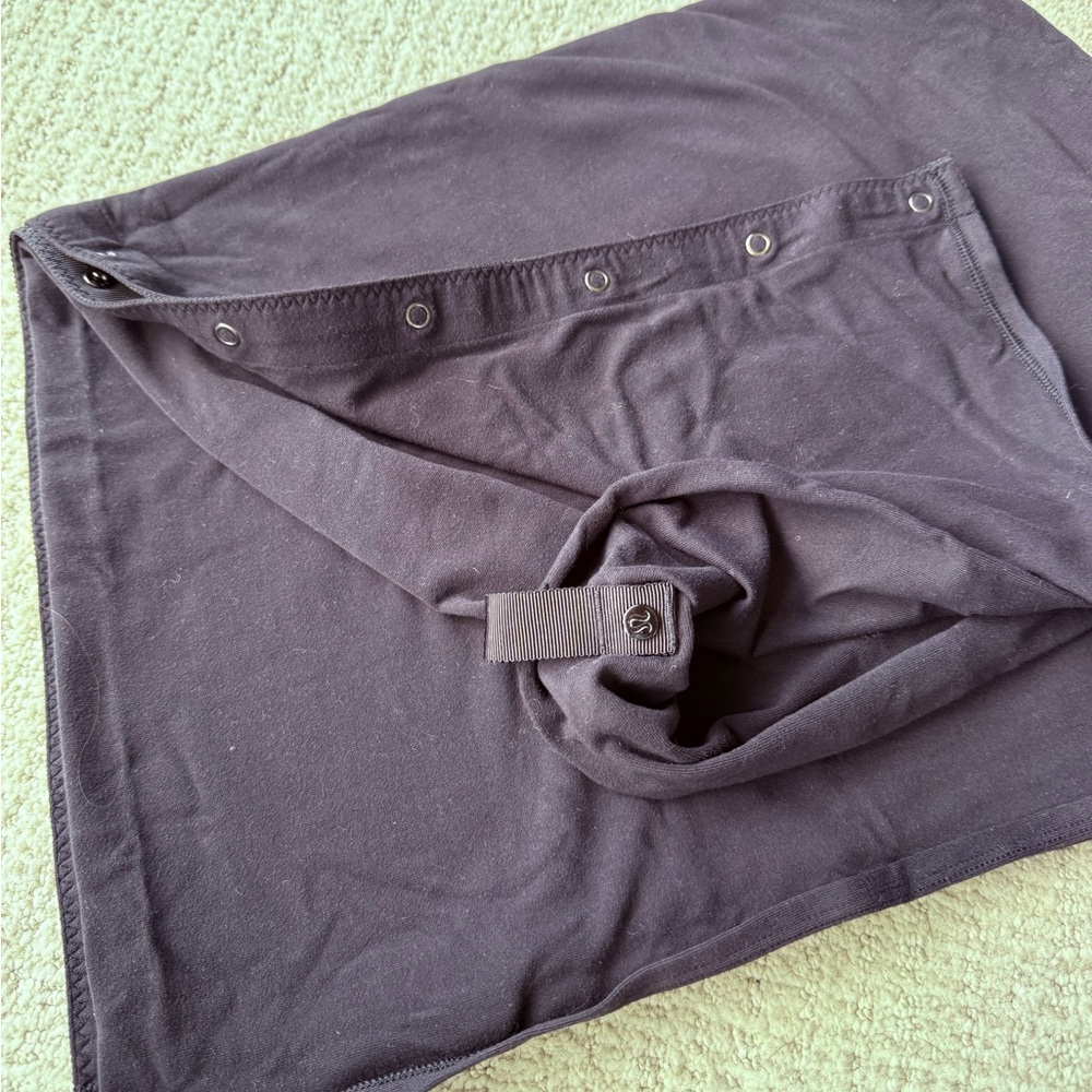 Lululemon Vinyasa Scarf in Black - Picture 5 of 5